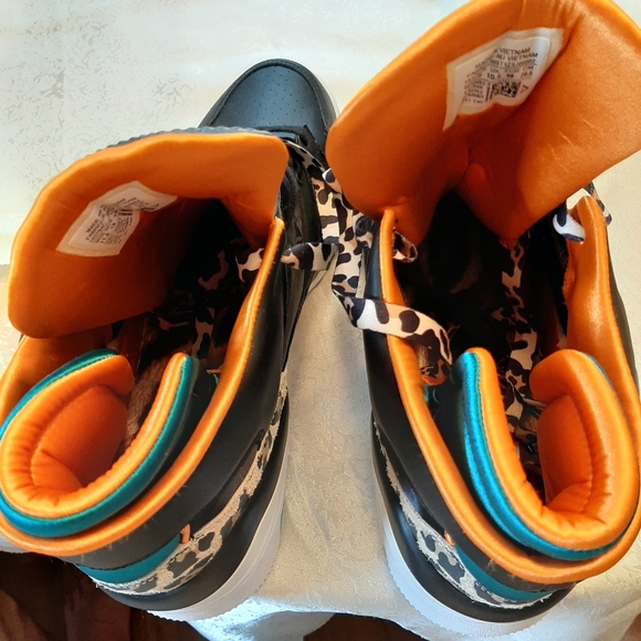 Men's Sneakers (Sportwear) - Picture 7 of 8